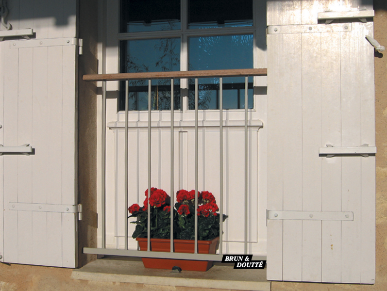 Balconnets et garde corps de fenêtres  Mistral Garde-corps De Fenêtre Acier 1