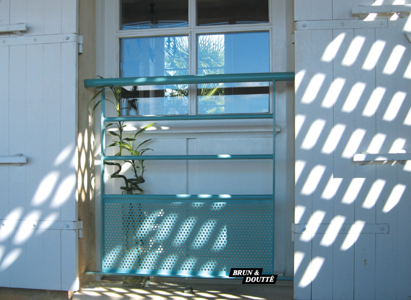 Balconnets et garde corps de fenêtres  Horizon Garde-corps De Fenêtre Acier 1