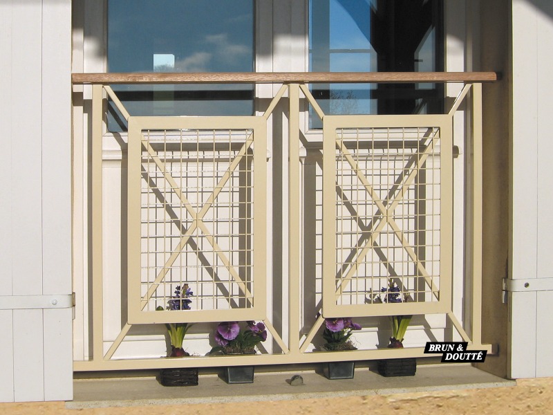 Balconnets et garde corps de fenêtres  Margaux « 2m » Garde-corps De Fenêtre Acier 2