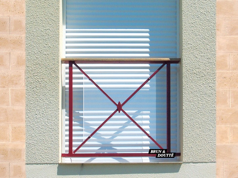 Balconnets et garde corps de fenêtres  Véga Garde-corps De Fenêtre Acier 1