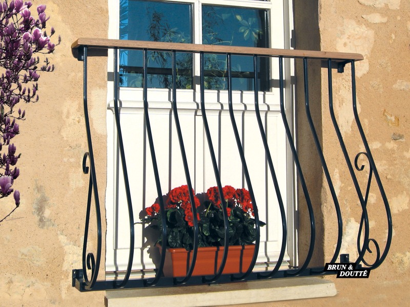 Balconnets et garde corps de fenêtres  Garonne Garde-corps De Fenêtre Acier 1